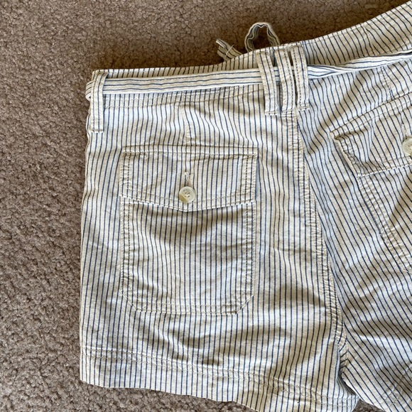 American Eagle Striped Paper Bag Shorts - Picture 8 of 8